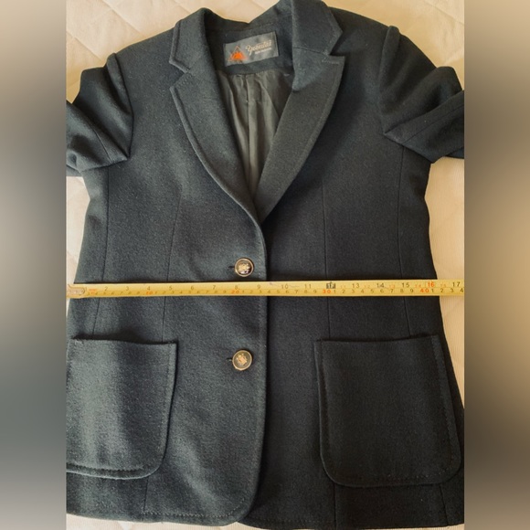 Classic chique black wool blazer jacket two buttons closure two front pockets - Picture 10 of 16